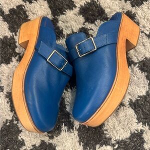 CHARLOTTE STONE Blue Leather Clogs w/Buckle💙barely worn!Like NEW!EXCELLENT cond.
